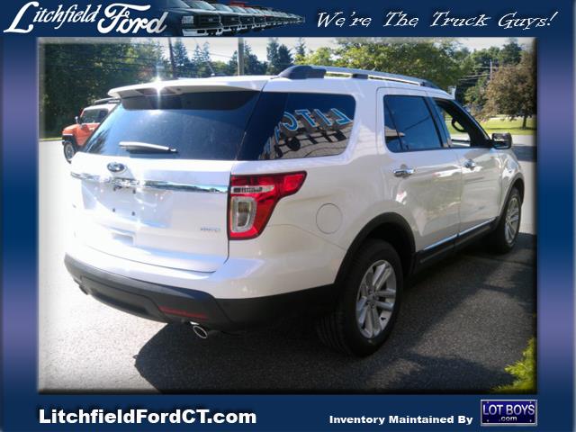 2014 Ford Explorer ESi
