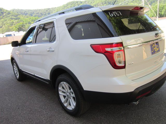 2014 Ford Explorer SL 4x4 Regular Cab