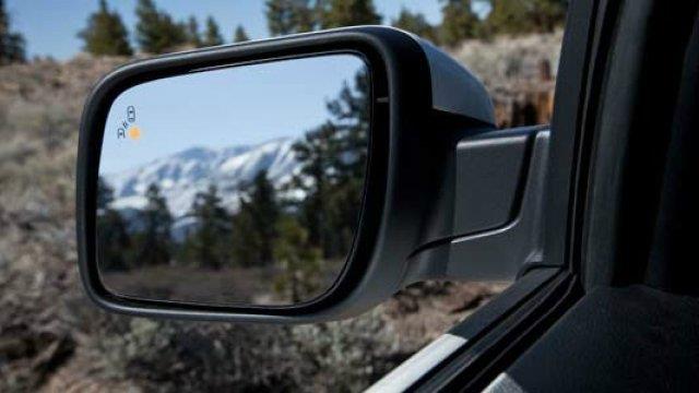 2014 Ford Explorer SLT 25