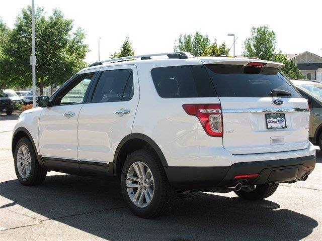 2014 Ford Explorer ESi