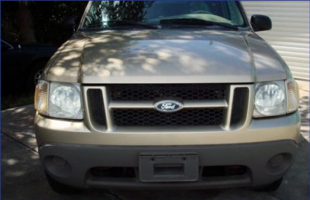 2001 Ford Explorer Sport Extended Cab V8 LT W/1lt
