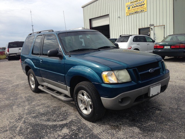 2001 Ford Explorer Sport Extended Cab V8 LT W/1lt