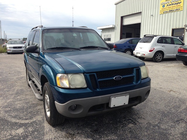 2001 Ford Explorer Sport Extended Cab V8 LT W/1lt