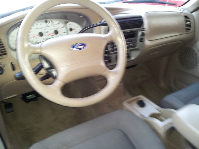 2002 Ford Explorer Sport 2007 Toyota XL