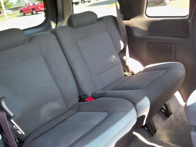 2002 Ford Explorer Sport M35x Sedan 4D