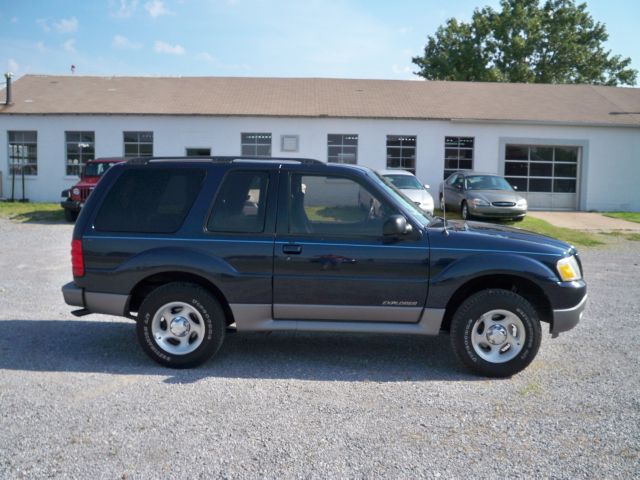 2002 Ford Explorer Sport M35x Sedan 4D