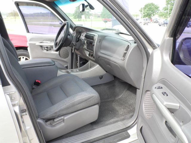 2002 Ford Explorer Sport Trac EX-L Sedan AT With Navigation