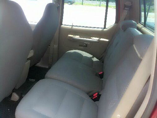 2002 Ford Explorer Sport Trac Unknown