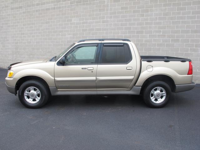 2002 Ford Explorer Sport Trac Base