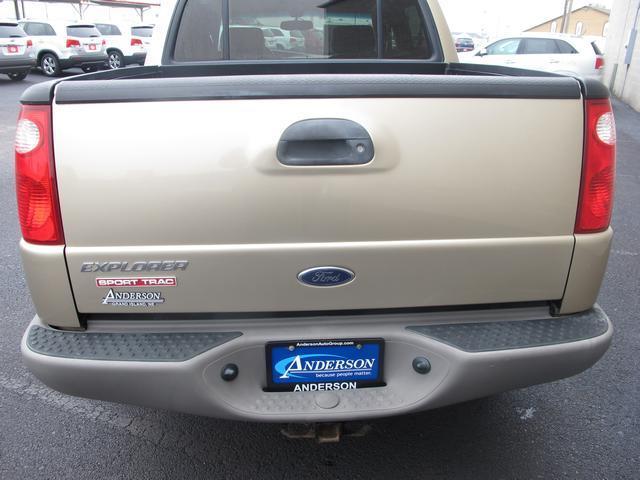 2002 Ford Explorer Sport Trac Base