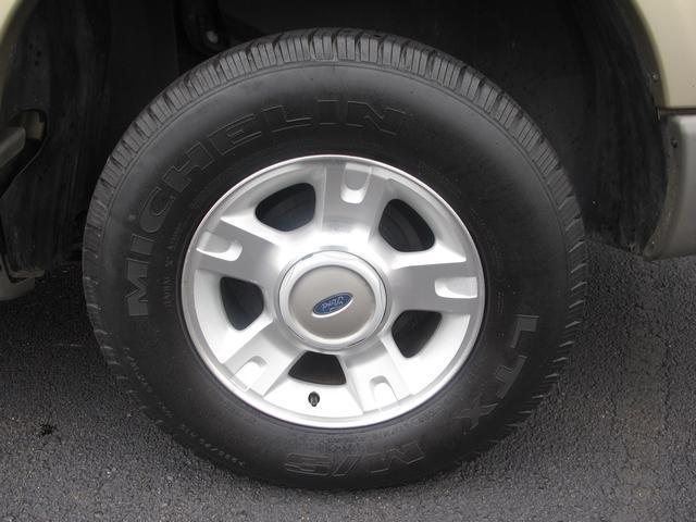 2002 Ford Explorer Sport Trac Base