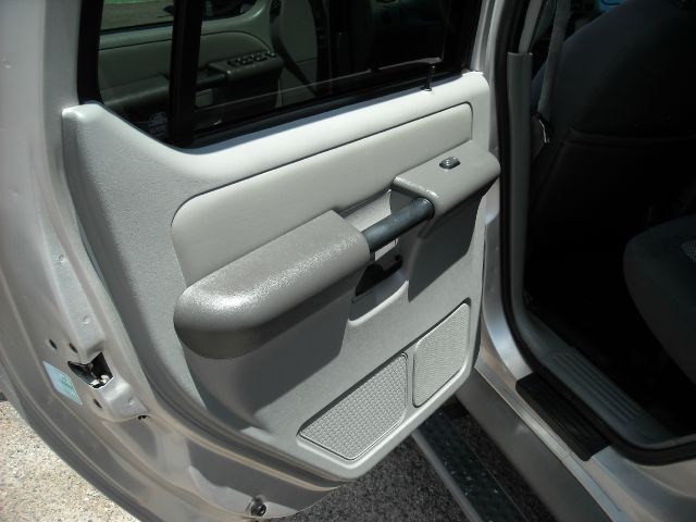 2003 Ford Explorer Sport Trac SL 4x4 Regular Cab
