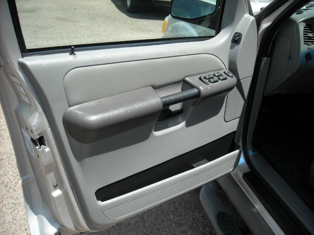 2003 Ford Explorer Sport Trac SL 4x4 Regular Cab