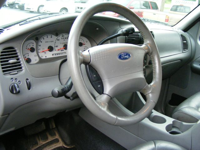 2003 Ford Explorer Sport Trac SL 4x4 Regular Cab