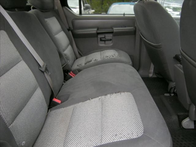 2004 Ford Explorer Sport Trac XLS