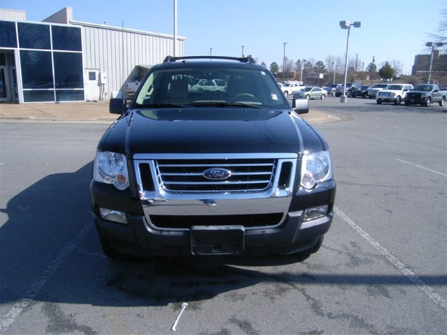 2010 Ford Explorer Sport Trac ESi