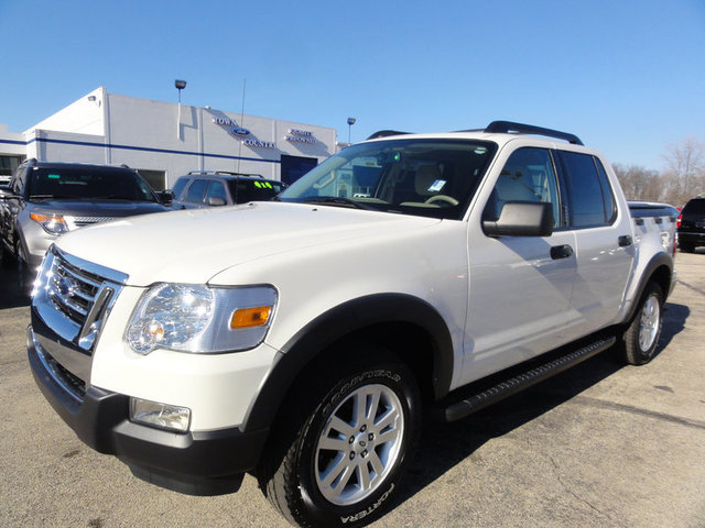 2010 Ford Explorer Sport Trac ESi