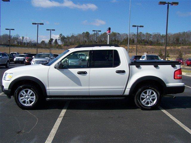 2010 Ford Explorer Sport Trac ESi