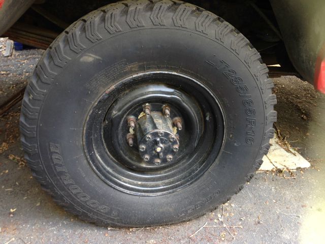 1993 Ford F-150 LS Flex Fuel 4x4 This Is One Of Our Best Bargains