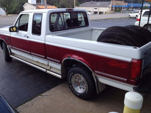 1994 Ford F-150 SLT 1 Ton Dually 4dr 35