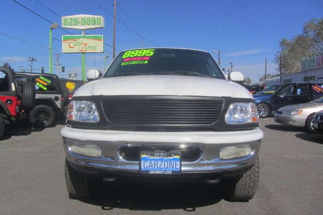 1997 Ford F-150 5d Wagon SE w/XM 2WD