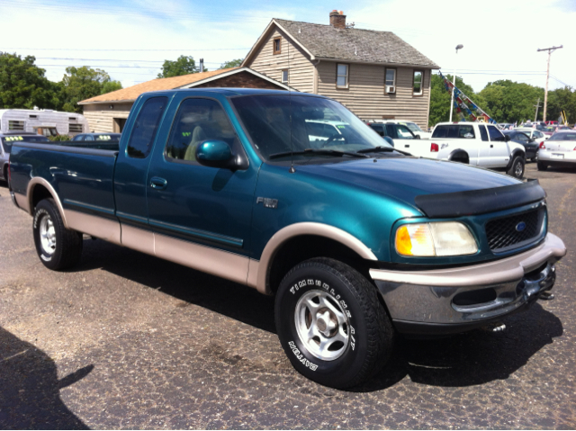 1997 Ford F-150 4dr Pick Up