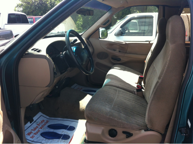 1997 Ford F-150 4dr Pick Up