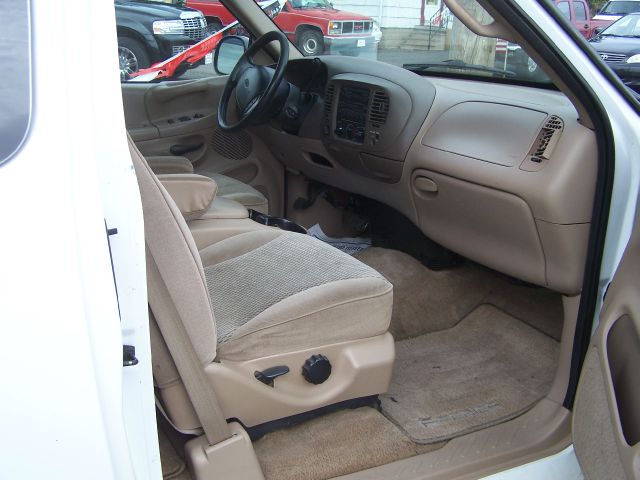 1997 Ford F-150 750li Xdrive 1-ownerawdnavigation Sedan