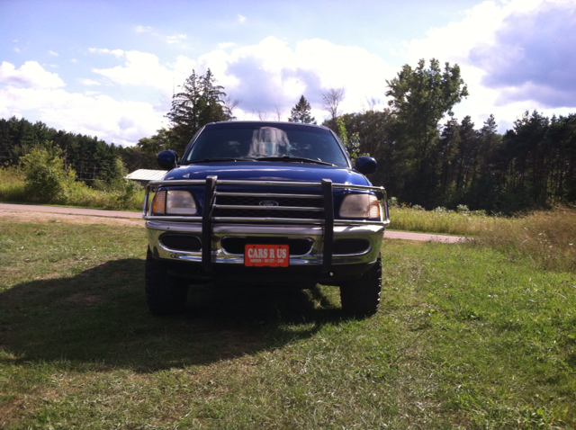 1998 Ford F-150 SLT 1 Ton Dually 4dr 35