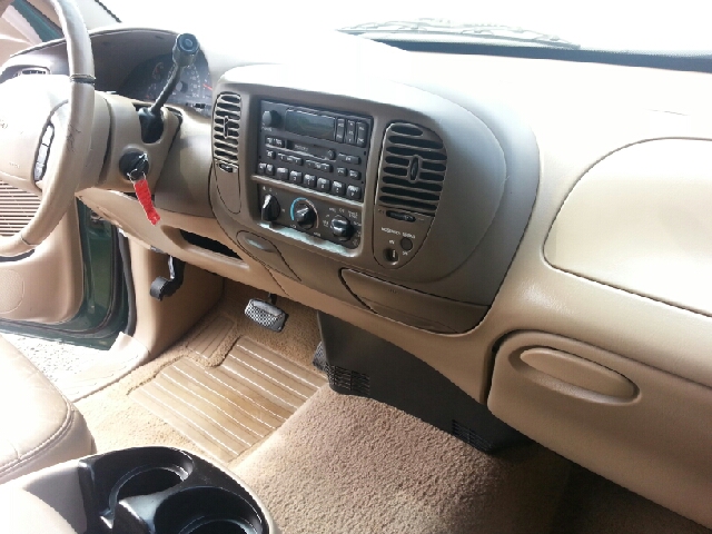 1999 Ford F-150 Executive L