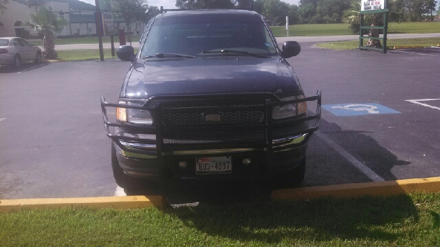 1999 Ford F-150 SLE 5.3L V8 4WD 9 Passenger ABS TC