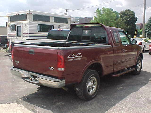 1999 Ford F-150 4WD XLT