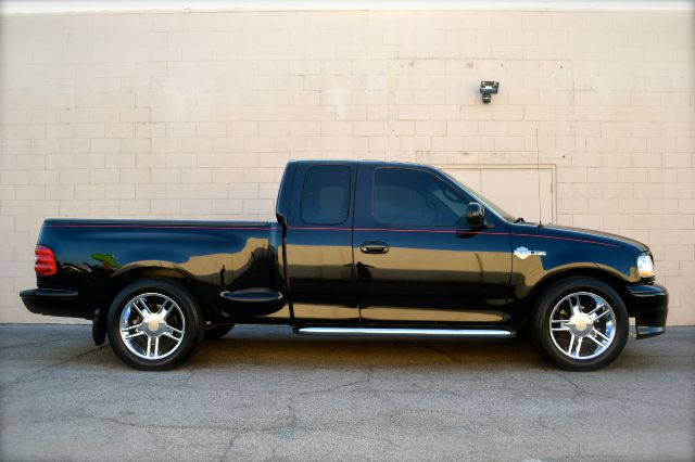 2000 Ford F-150 2004 Nissan S