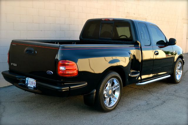 2000 Ford F-150 2004 Nissan S