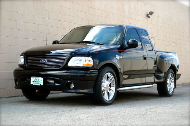 2000 Ford F-150 2004 Nissan S