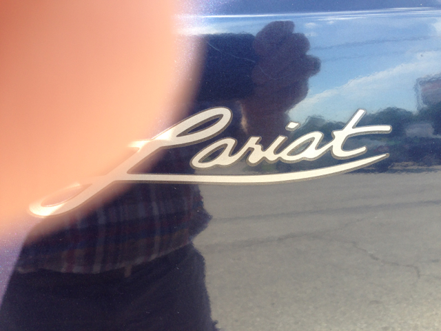 2001 Ford F-150 Crew Cab 143.5 WB 4WD SLT