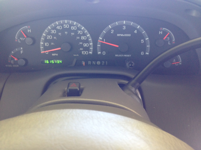 2001 Ford F-150 Club Cab 131 WB