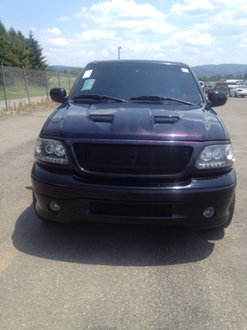 2002 Ford F-150 SLT 1 Ton Dually 4dr 35