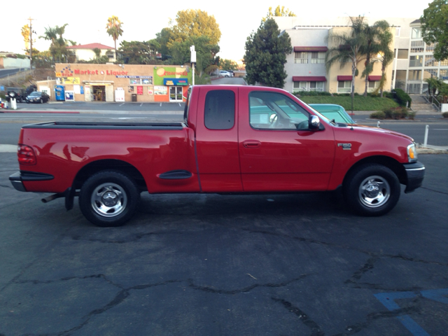 2002 Ford F-150 SLE 5.3L V8 4WD 9 Passenger ABS TC