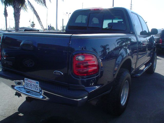 2002 Ford F-150 Lariat CREW CAB 4X4 Diesel