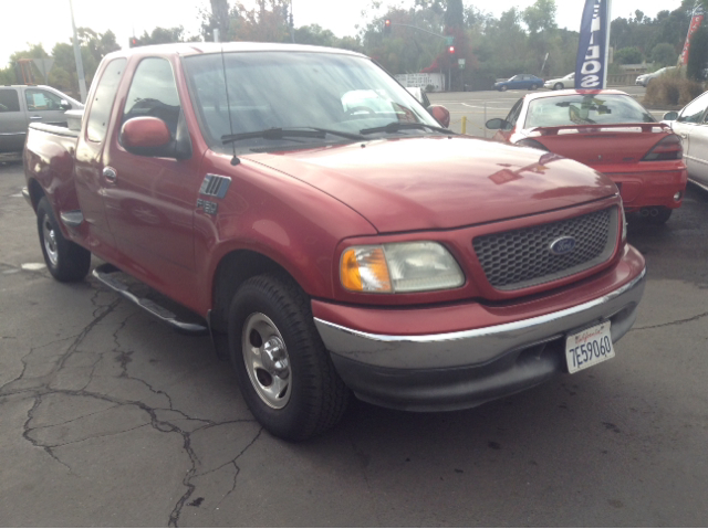 2003 Ford F-150 SLE 5.3L V8 4WD 9 Passenger ABS TC