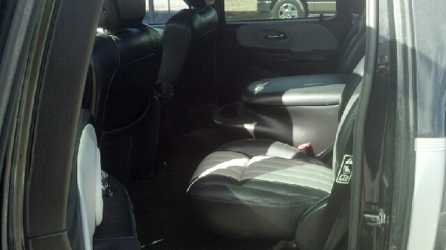 2003 Ford F-150 SLT 1 Ton Dually 4dr 35