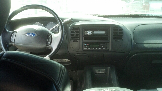 2003 Ford F-150 SLT 1 Ton Dually 4dr 35