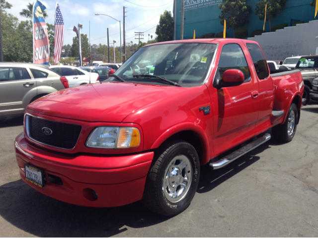 2003 Ford F-150 SLE 5.3L V8 4WD 9 Passenger ABS TC