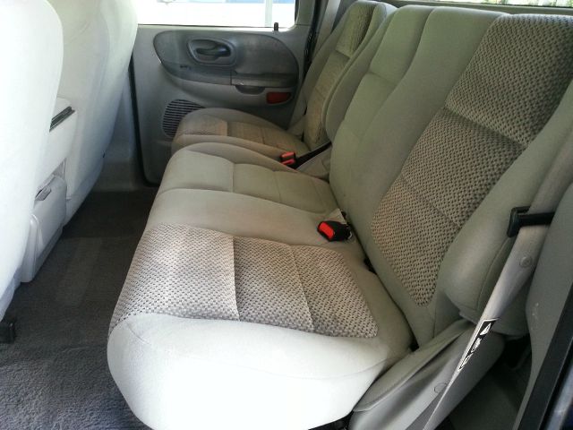 2003 Ford F-150 SL Short Bed 2WD