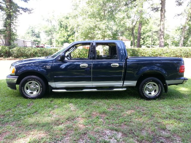 2003 Ford F-150 SL Short Bed 2WD