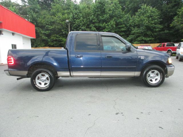 2003 Ford F-150 SL Short Bed 2WD