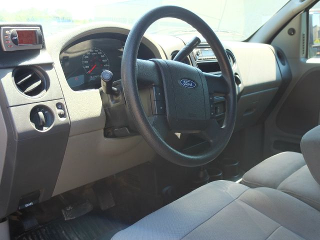 2005 Ford F-150 29