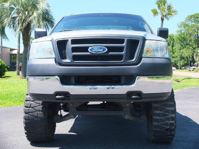 2005 Ford F-150 29