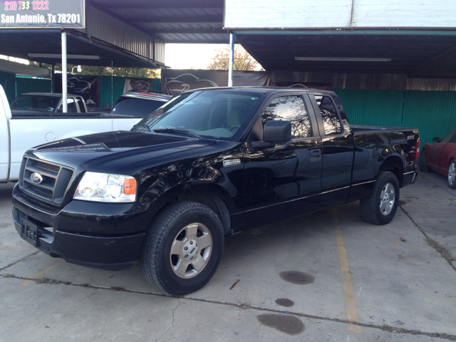 2005 Ford F-150 XL Super Duty DRW